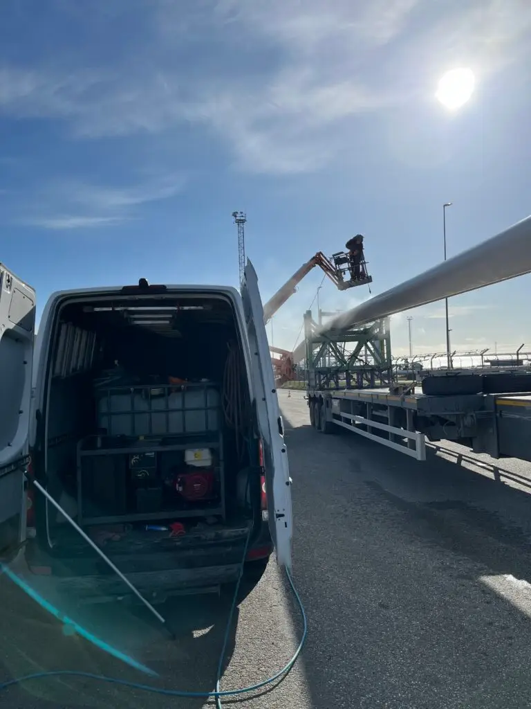 Sopi-Tootsi tuulepargi tuulikute labade pesu mobiilse survepesu kaubikuga, tehtud tööde galerii pilt